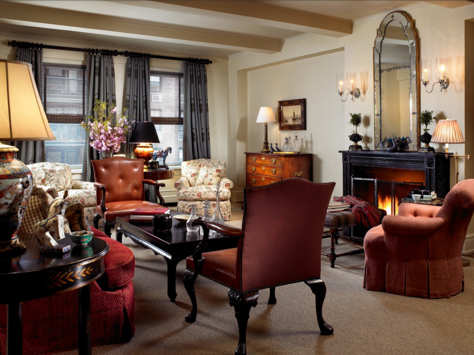 Gentleman's Apartment